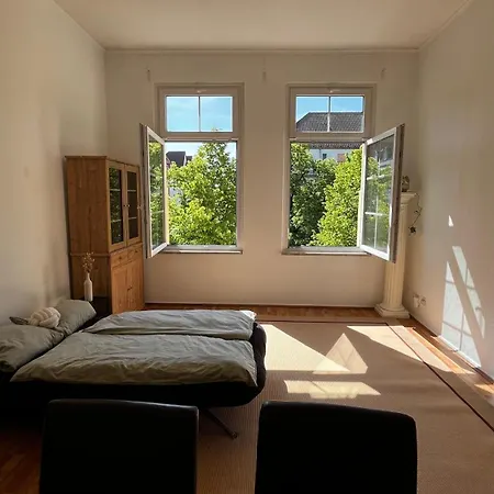 Проживание в семье Helle Messewohnung Naehe Maschsee